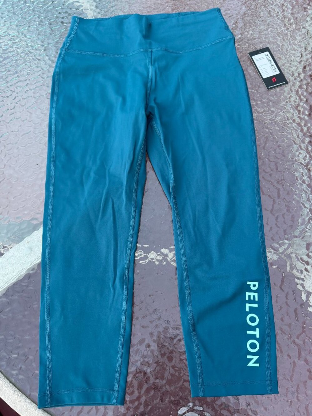 Peloton Essential Capri Leggings Blue Teal High Rise Workout Pants NWT Size M